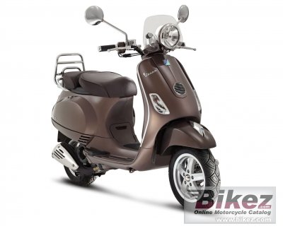 2013 Vespa LXV Vie Della Moda photo